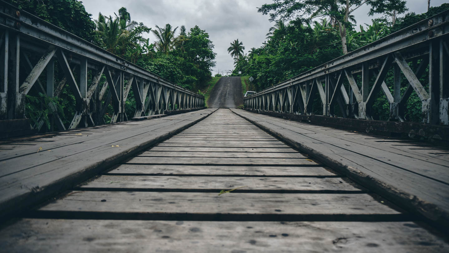 We stopped on this old-fashioned bridge to take some pictures.
